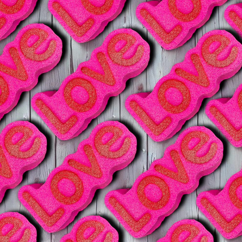Love bath bomb