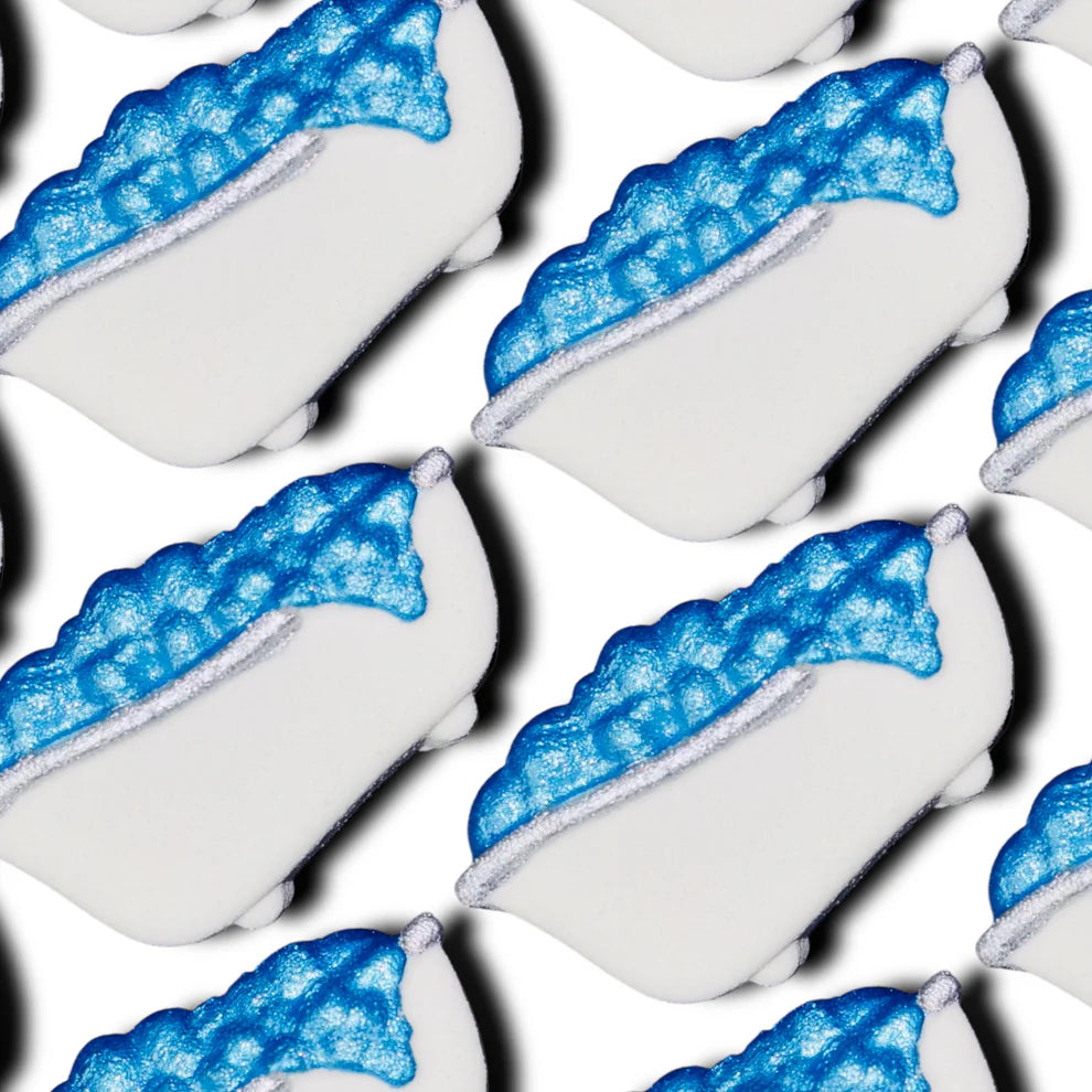 Bath tub bath bomb